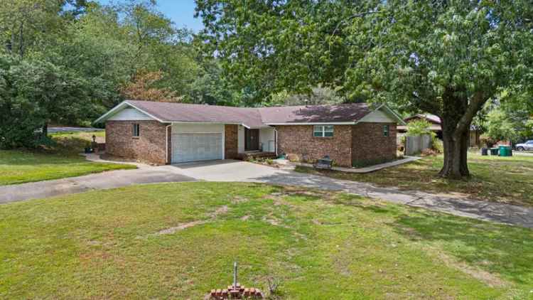 Single-family house For Sale in 1001, West 18th Terrace, Russellville, Arkansas