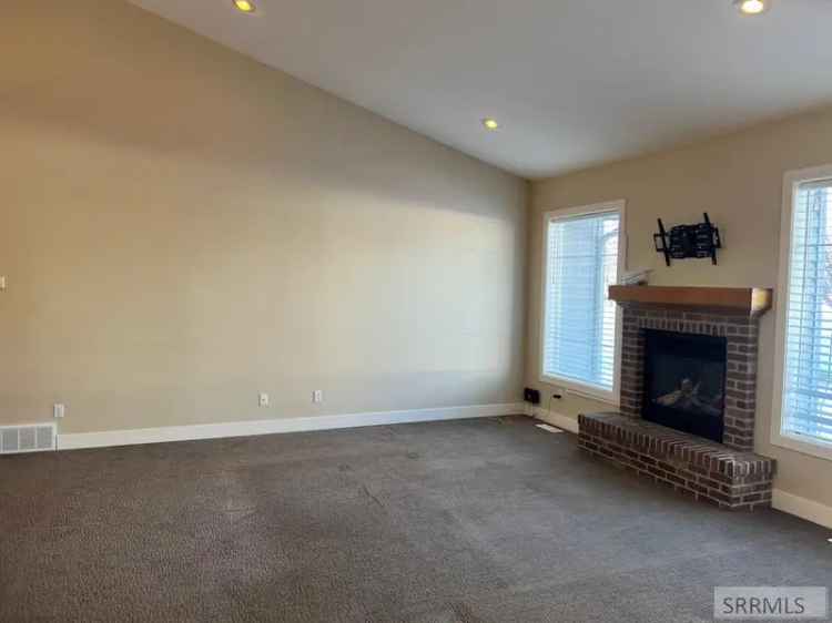 Single-family house For Sale in 368, Napa Drive, Idaho Falls, Idaho