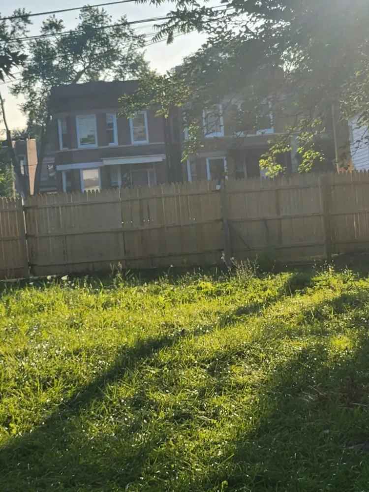 Land For Sale in 5706, South Carpenter Street, Chicago, Illinois