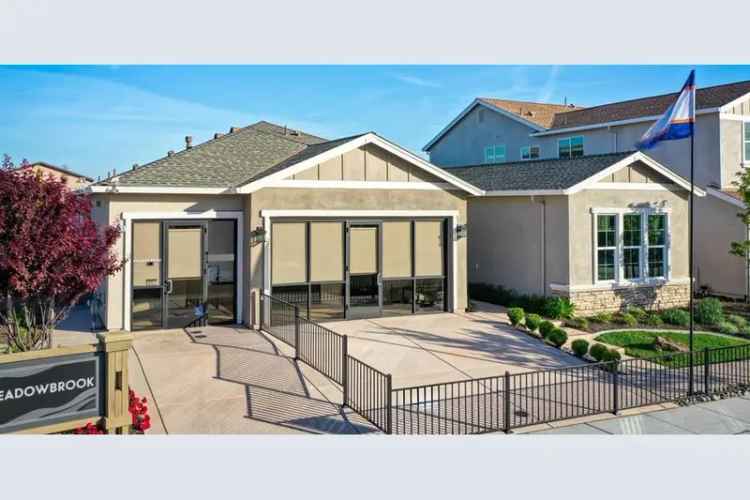 Single-family house For Sale in 1449, Wadsworth Circle, Roseville, California