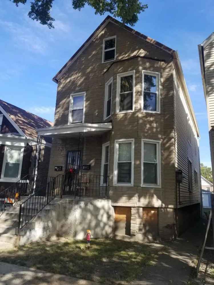 Multi-family house For Sale in 5427, South Wolcott Avenue, Chicago, Illinois