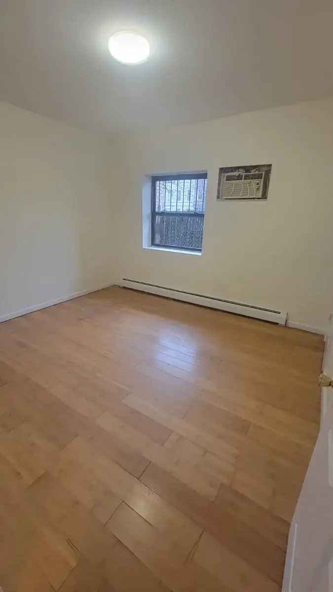 Spacious 2 Bedroom Bushwick Apartment with Parking - Near JZ L Trains