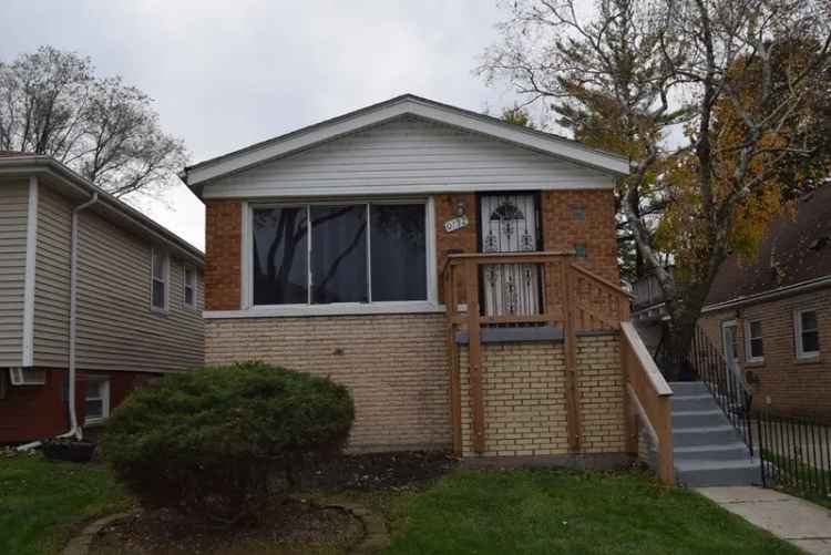 Single-family house For Sale in 9132, South Crandon Avenue, Chicago, Illinois