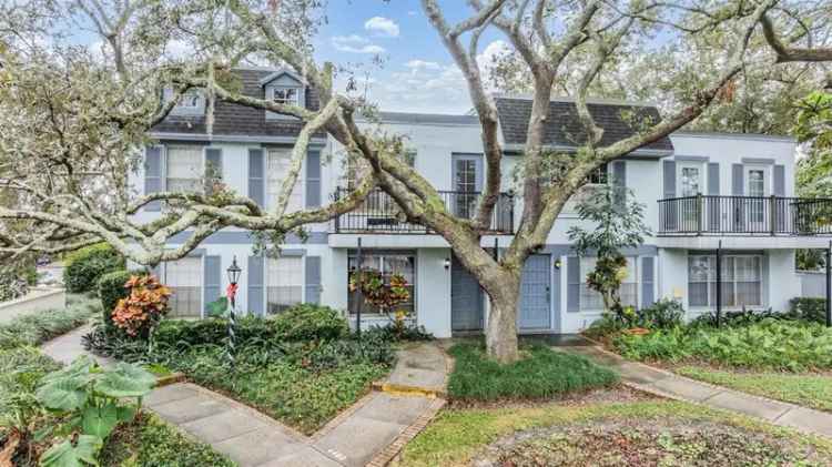 Condo For Sale in 4453, Vieux Carre Circle, Tampa, Florida