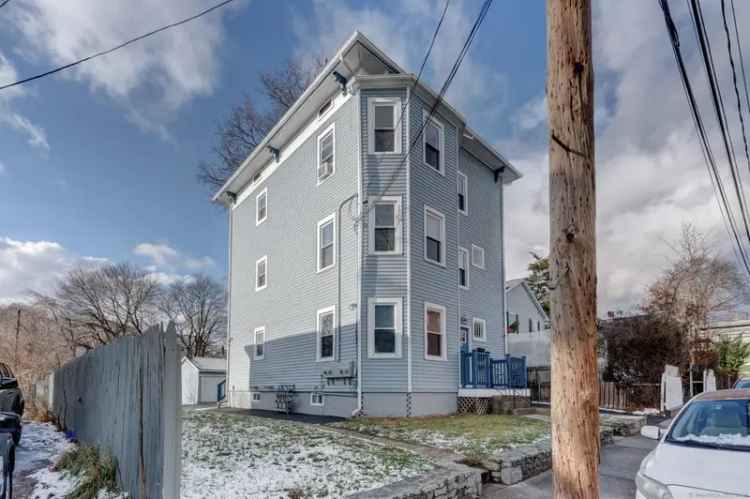 Multi-family house For Sale in 222, Bond Street, New Britain, Connecticut