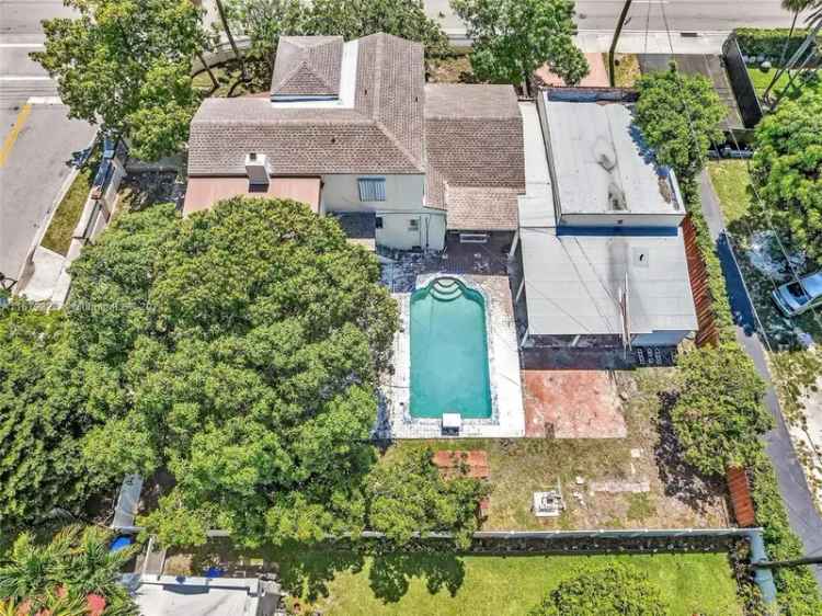 Single-family house For Sale in 1700, Southwest 17th Street, Miami, Florida