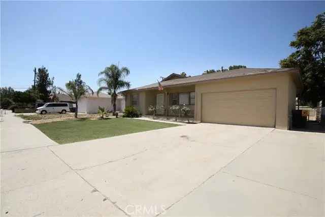 Single-family house For Sale in 410, Virginia Drive, San Jacinto, California