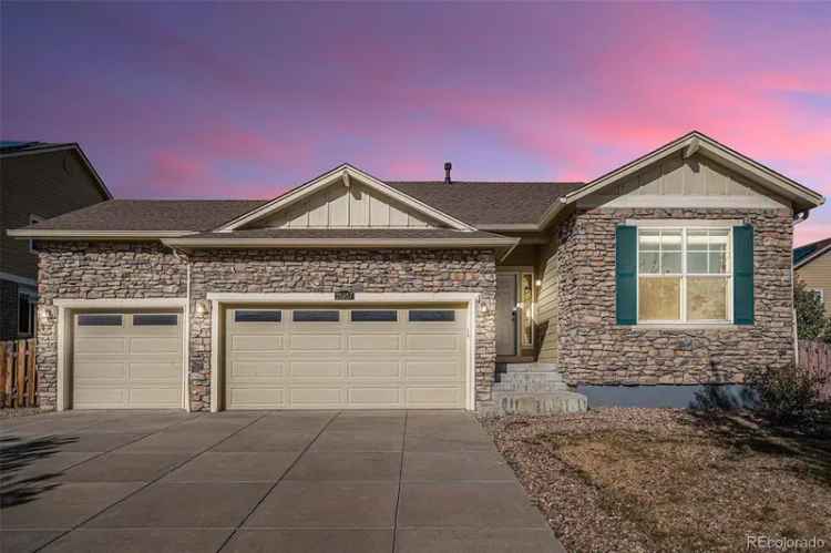 Single-family house For Sale in 25857, East Maple Place, Aurora, Colorado