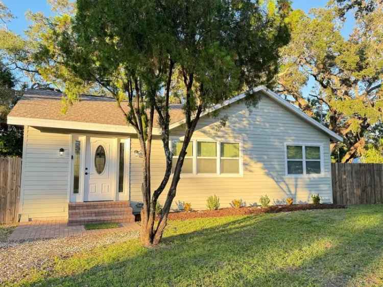 Single-family house For Sale in 1127, 41st Street, Sarasota, Florida