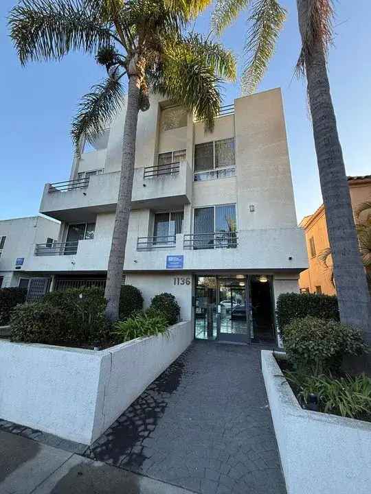 Apartment Unit for Rent Beverly Hills Adjacent