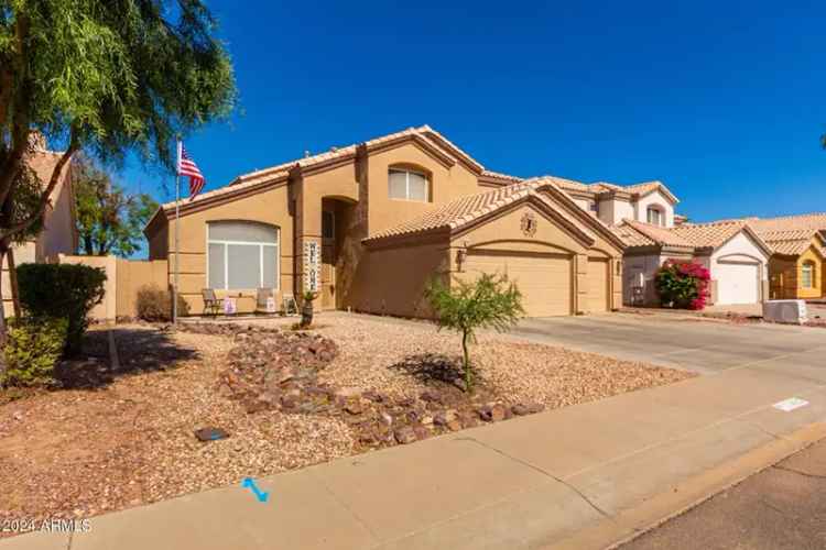 Single-family house For Sale in 11432, West Ashland Way, Avondale, Arizona