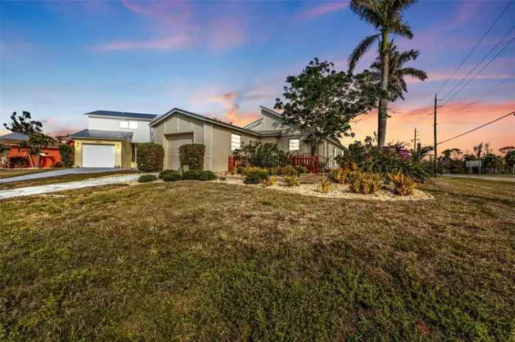 Single-family house For Sale in 3114, Magdalina Drive, Punta Gorda, Florida