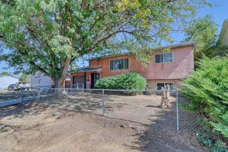 Single-family house For Sale in Pueblo, Colorado