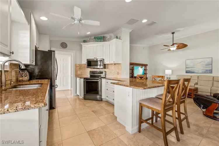 Single-family house For Sale in Bonita Springs, Florida