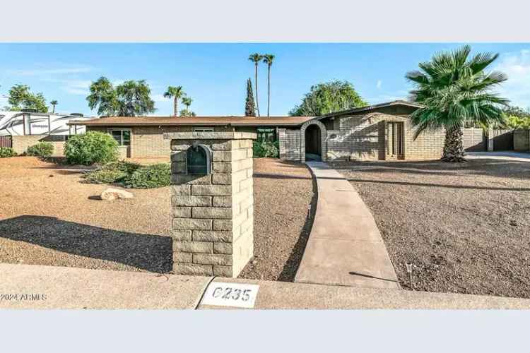 Single-family house For Sale in 6235, East Larkspur Drive, Scottsdale, Arizona