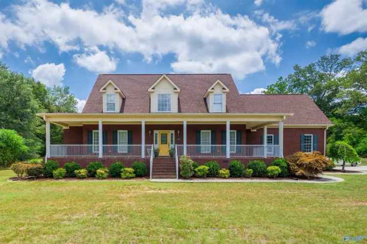 Single-family house For Sale in Scottsboro, Alabama