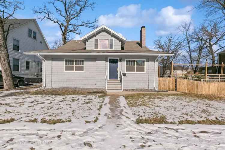 Single-family house For Sale in 61, West Main Street, Chicago Heights, Illinois