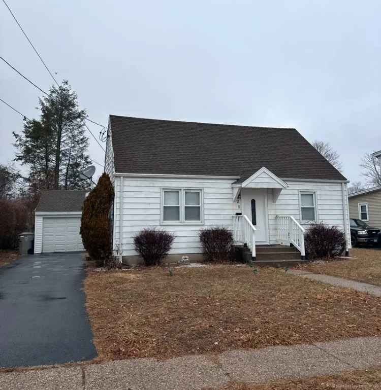 Single-family house For Sale in 13, Woodmere Road, Bristol, Connecticut