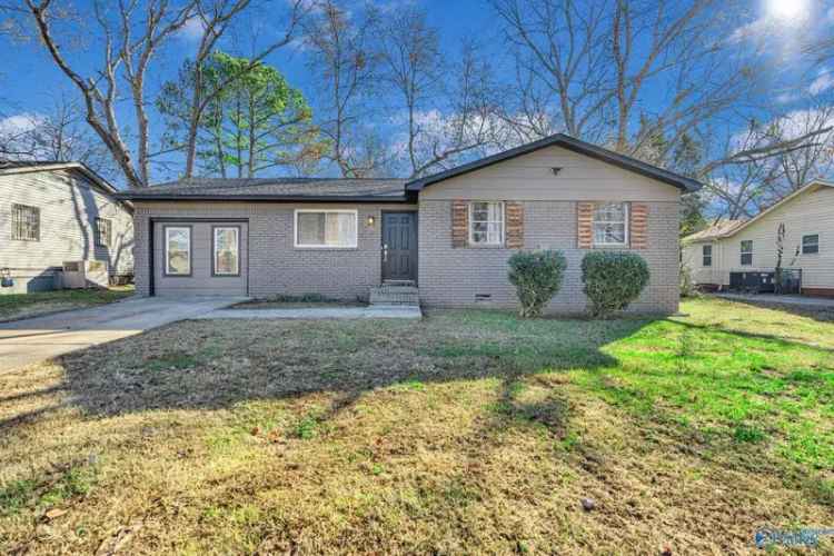 Single-family house For Sale in Huntsville, Alabama