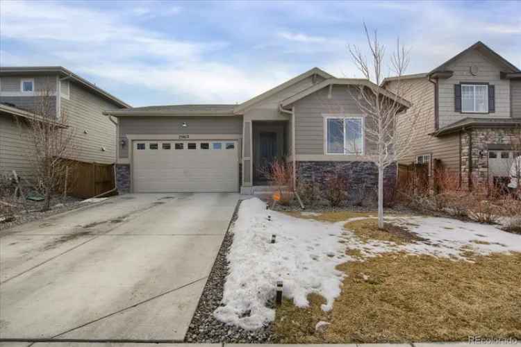 Single-family house For Sale in 25612, East Bayaud Place, Aurora, Colorado