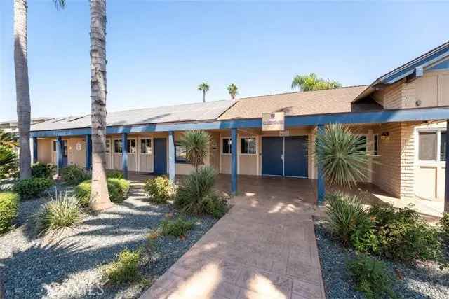 Single-family house For Sale in 2300, South Lewis Street, Anaheim, California