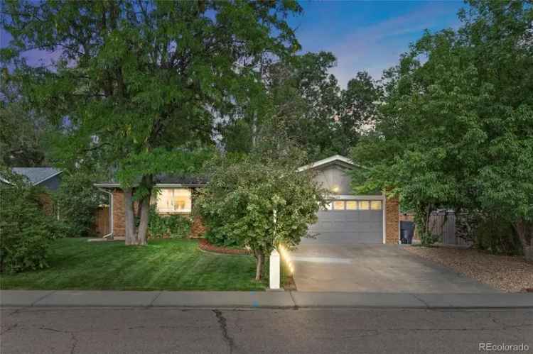 Single-family house For Sale in 1746, Shavano Street, Longmont, Colorado