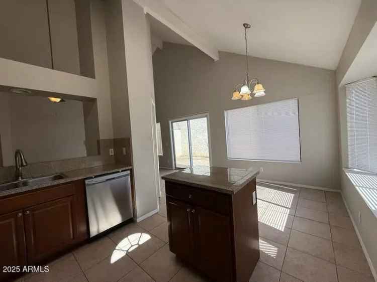 Single-family house For Sale in 2255, West Rose Garden Lane, Phoenix, Arizona