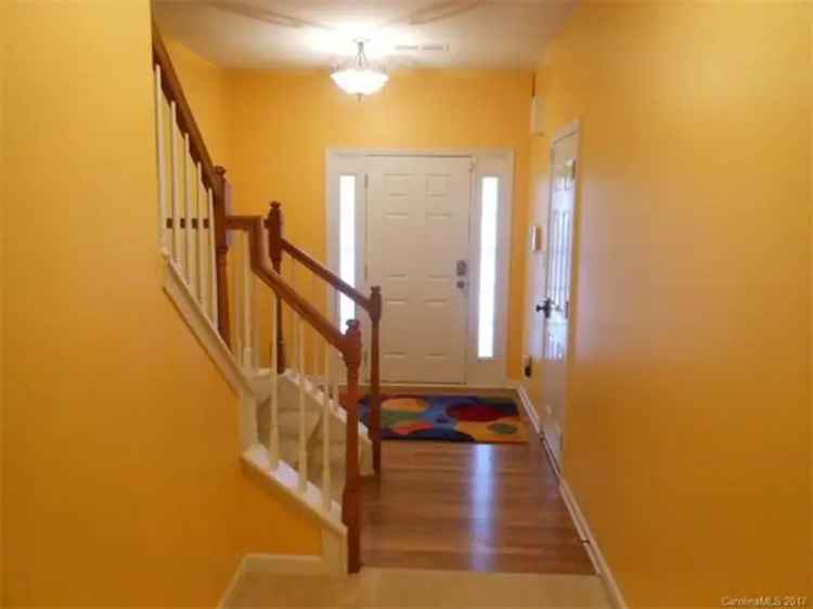 Townhouse for Rent Near Concord Mills and Charlotte Speedway