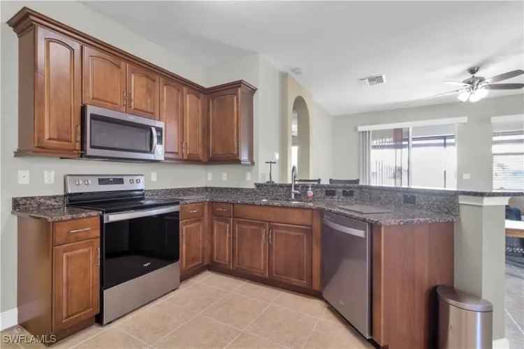 Single-family house For Sale in Fort Myers, Florida