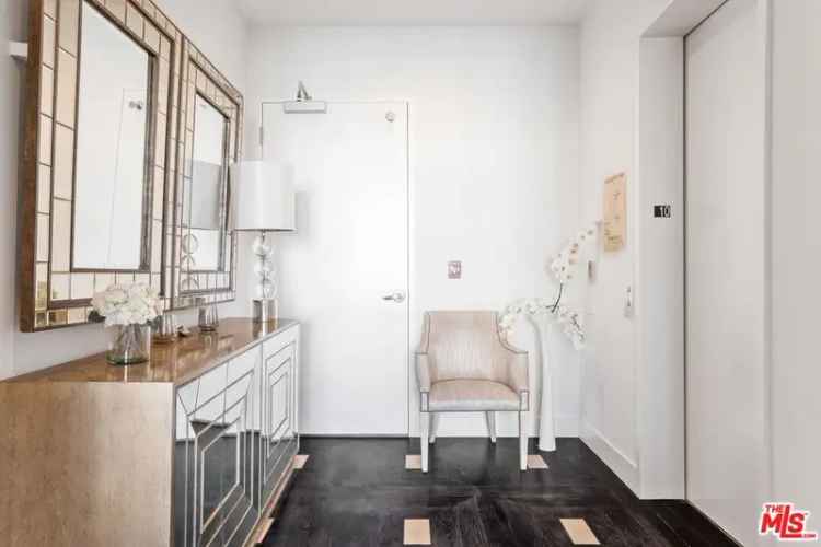 Condo For Sale in 10776, Wilshire Boulevard, Los Angeles, California