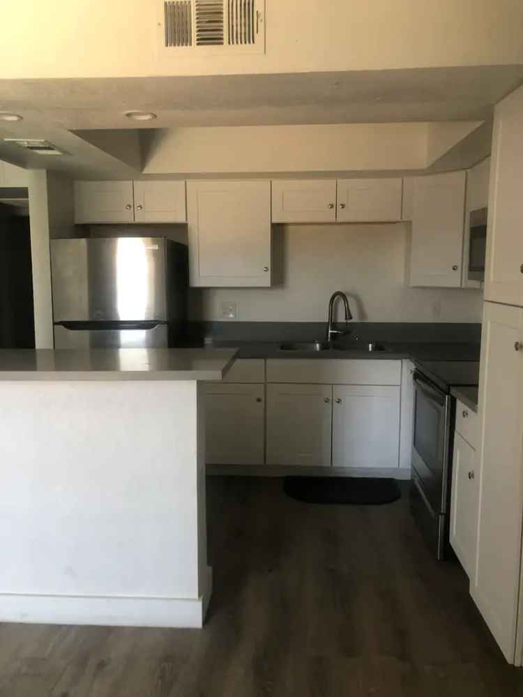 Apartment Unit for Rent Near Stores and Trails