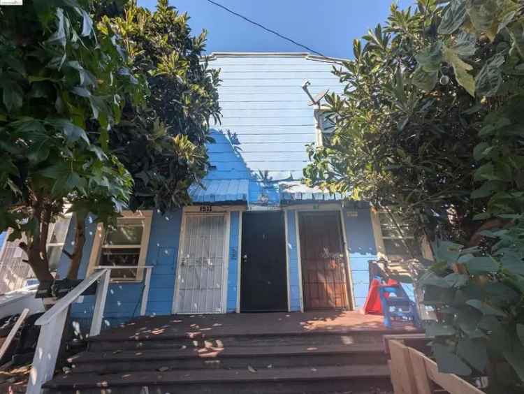 Multi-family house For Sale in 1511, 17th Avenue, Oakland, California