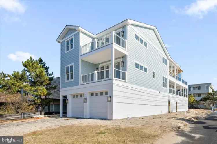 Single-family house For Sale in Bethany Beach, Delaware