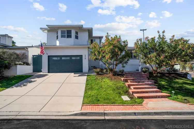 Single-family house For Sale in 570, Savoy Street, San Diego, California