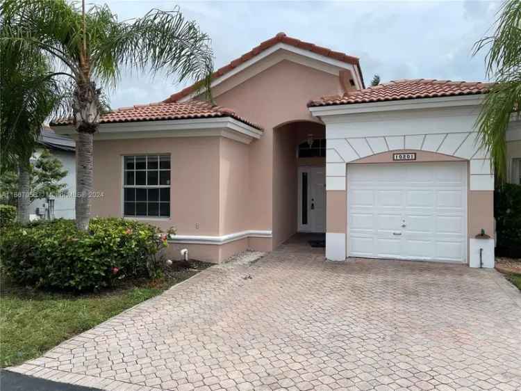 House For Sale in 10201, Southwest 162nd Court, Florida