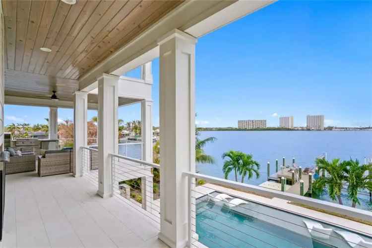 Luxury Waterfront Home in Yacht Club Estates