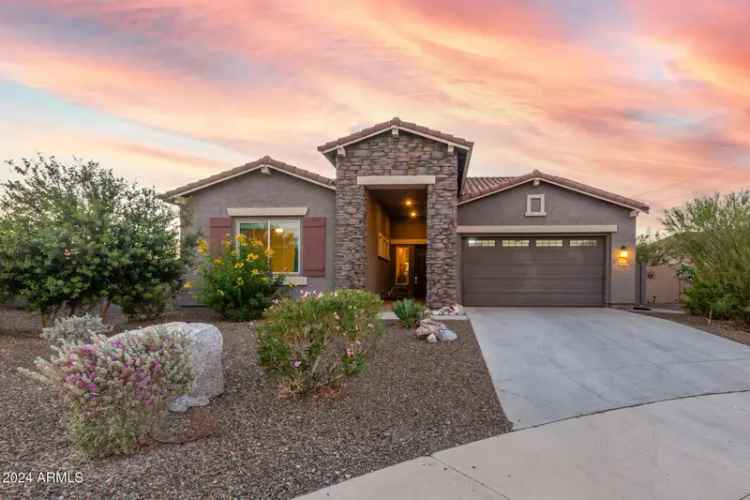 Single-family house For Sale in 18668, West Chuckwalla Canyon Road, Goodyear, Arizona