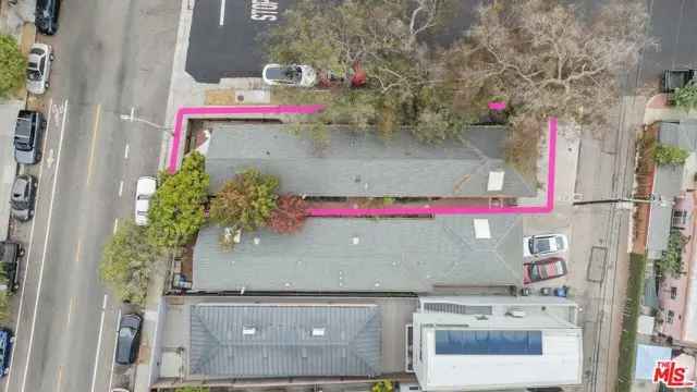 Multi-family house For Sale in 535, Rose Avenue, Los Angeles, California