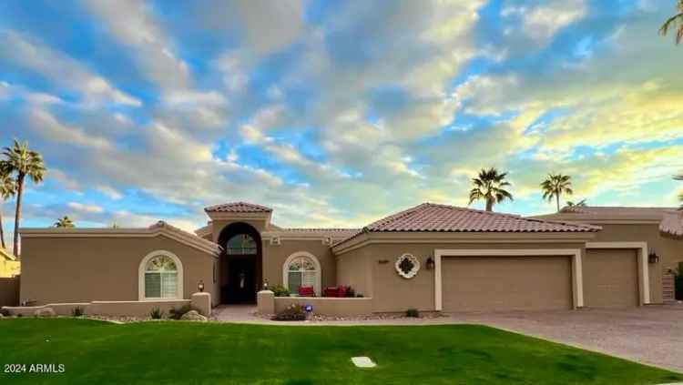 Single-family house For Sale in 8689, East Windrose Drive, Scottsdale, Arizona