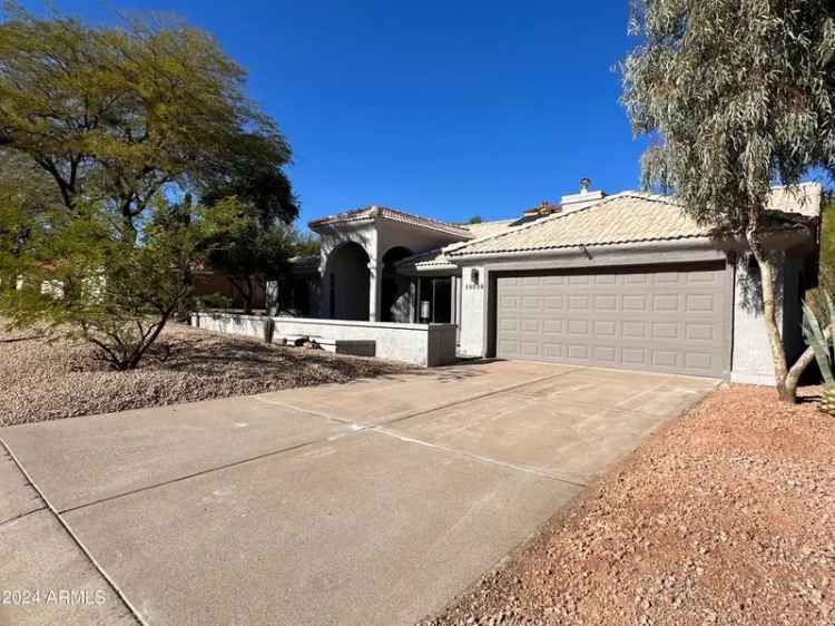 Single-family house For Sale in Fountain Hills, Arizona