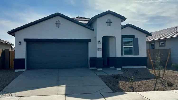 Single-family house For Sale in Estrella, Arizona