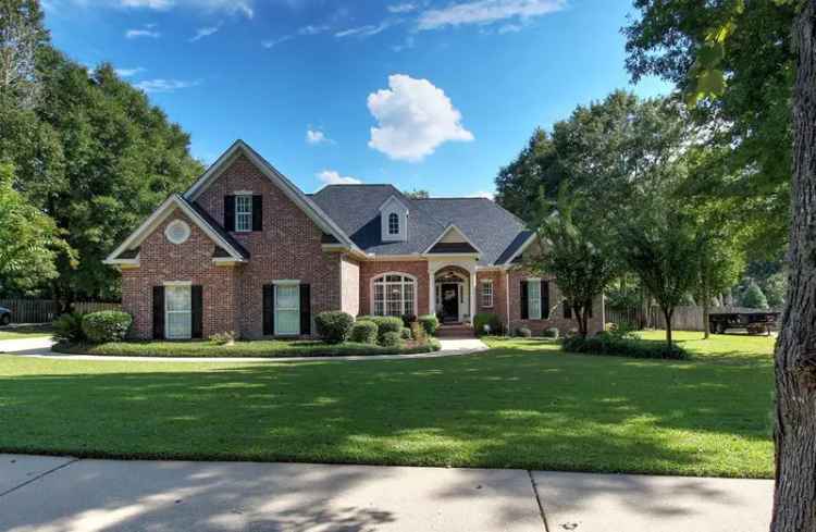 Single-family house For Sale in Dothan, Alabama