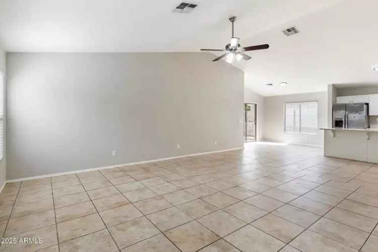 Single-family house For Sale in 12753, West Myer Lane, El Mirage, Arizona