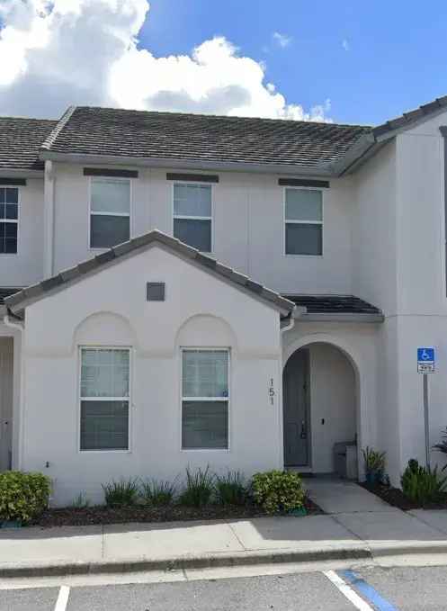 4 Bedroom Townhouse Vacation Rental Near Disney with Private Pool