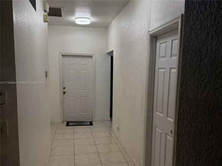 House For Sale in 643, Northwest 21st Avenue, Pompano Beach, Florida