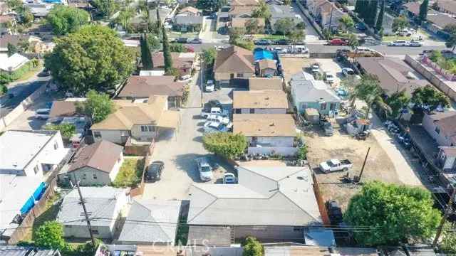 Multi-family house For Sale in 3317, West Camille Street, Santa Ana, California