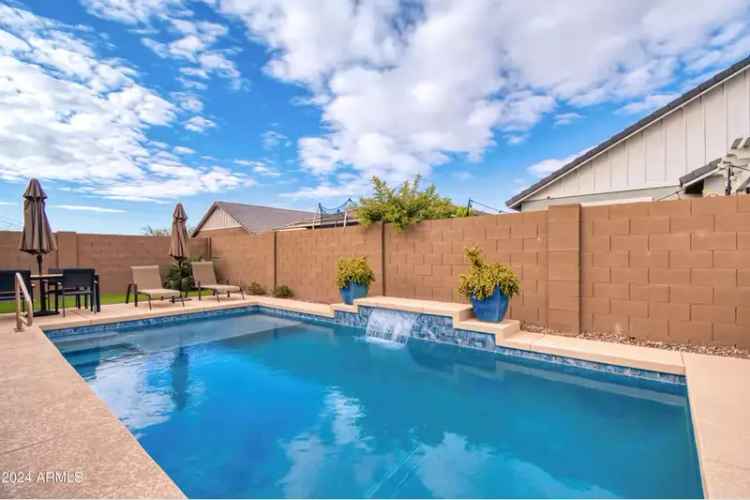 Single-family house For Sale in Queen Creek, Arizona