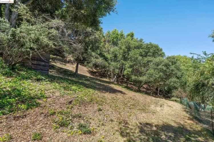 Land For Sale in 36, Lucille Way, Orinda, California