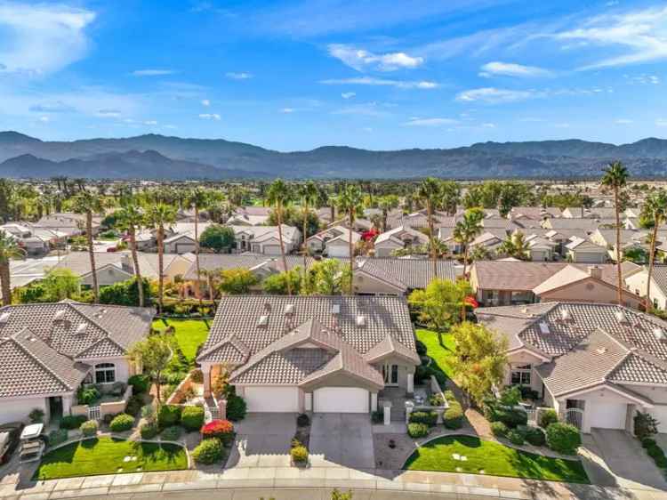 Single-family house For Sale in 78367, Silent Drive, Desert Palms, California