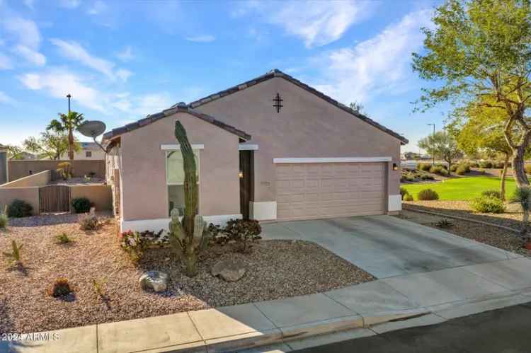 Single-family house For Sale in 22665, West Antelope Trail, Buckeye, Arizona